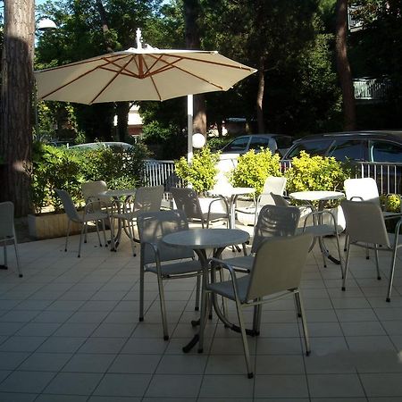 Hotel Haiti Milano Marittima Luaran gambar